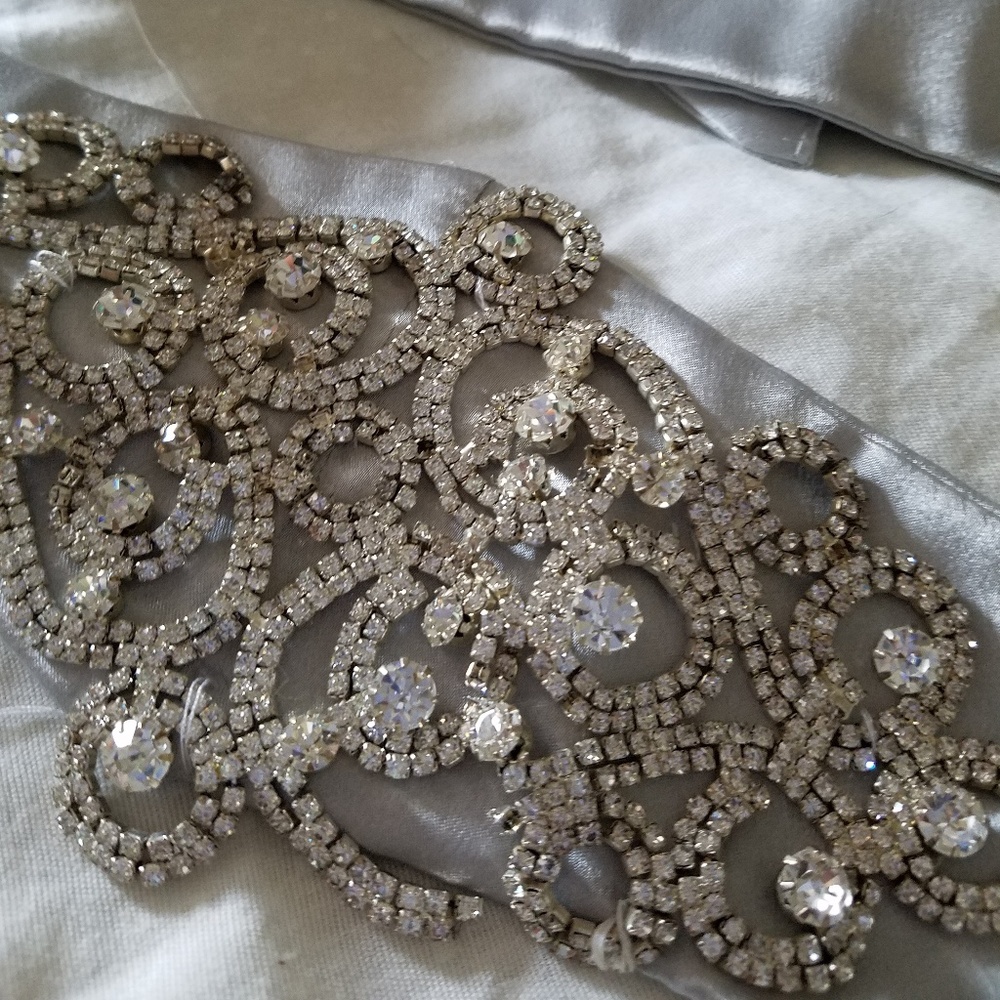 Wedding crystal jeweled silver sash or obi, OS.